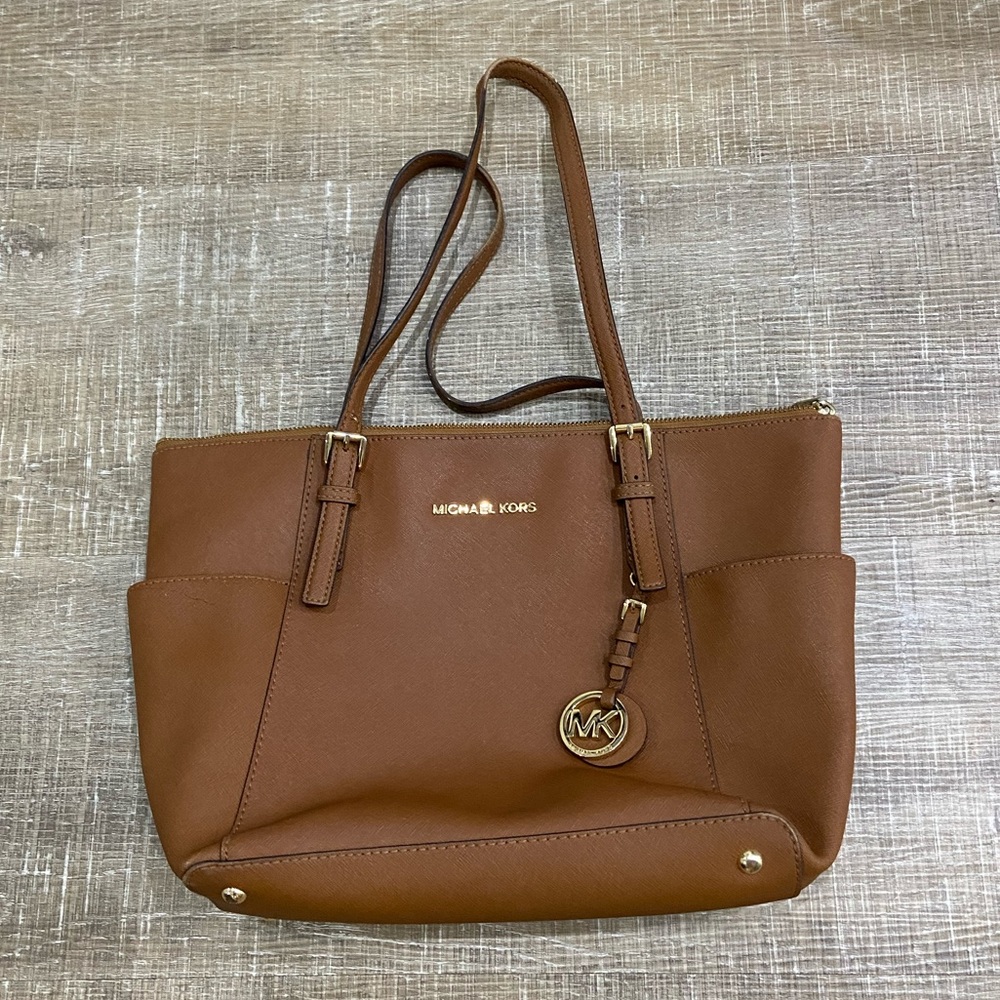 Michael Kors leather purse